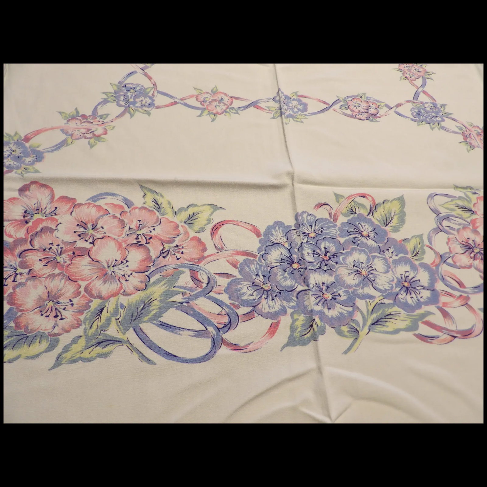 Floral Cotton Breakfast or Kitchen Tablecloth - 4