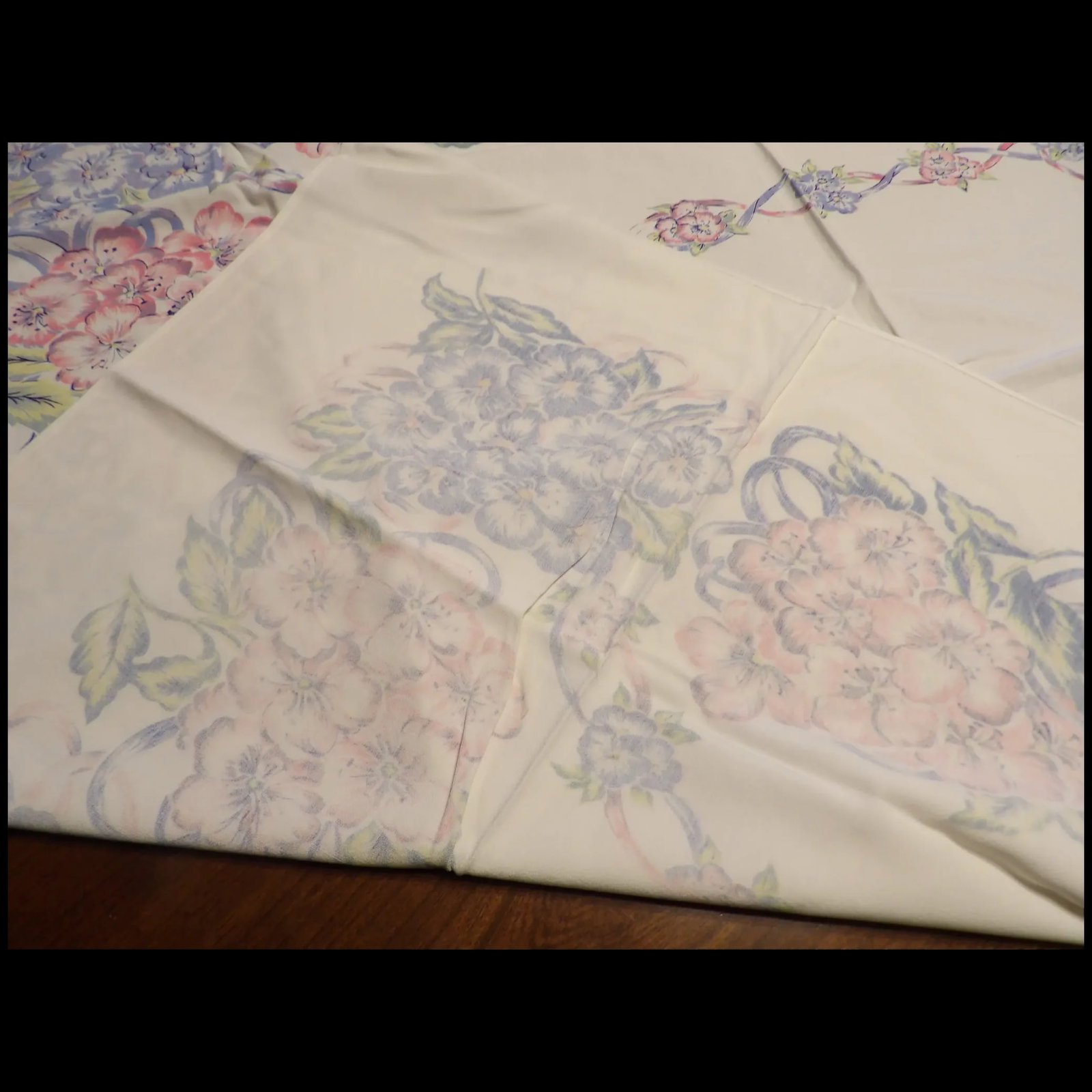 Floral Cotton Breakfast or Kitchen Tablecloth - 5