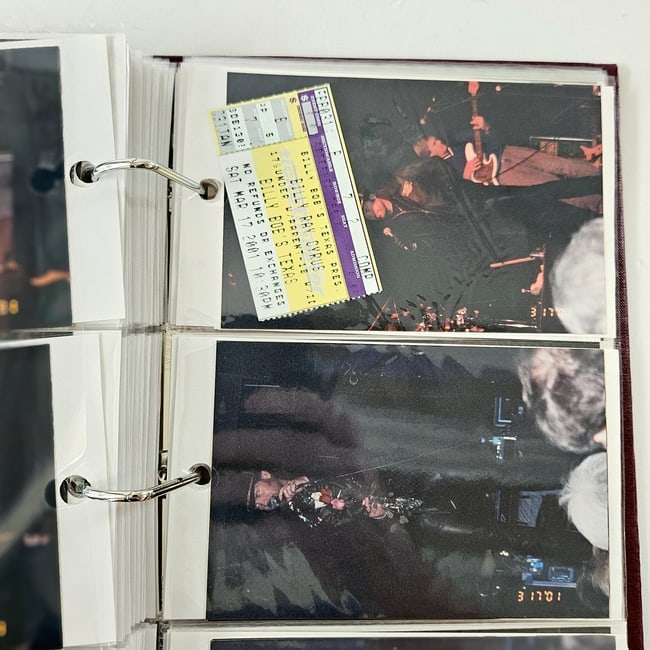 Vintage Amateur Concert Photos from Concerts at Billy Bob's Texas 2000-2002 - 13