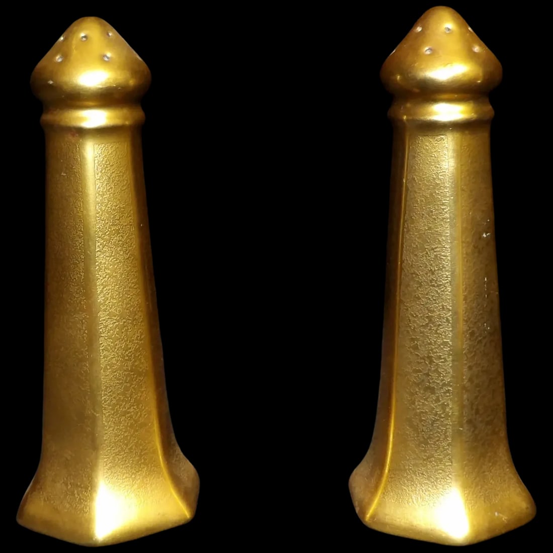 Pickard Plain Gold Encrusted Salt and Pepper Shakers: This pair of Pickard Plain Gold Encrusted Salt and Pepper Shakers is in excellent condition. They measure 4 3/4" tall- one is missing the cork. No loss of gold. Shipping: Domestic: Flat-rate of