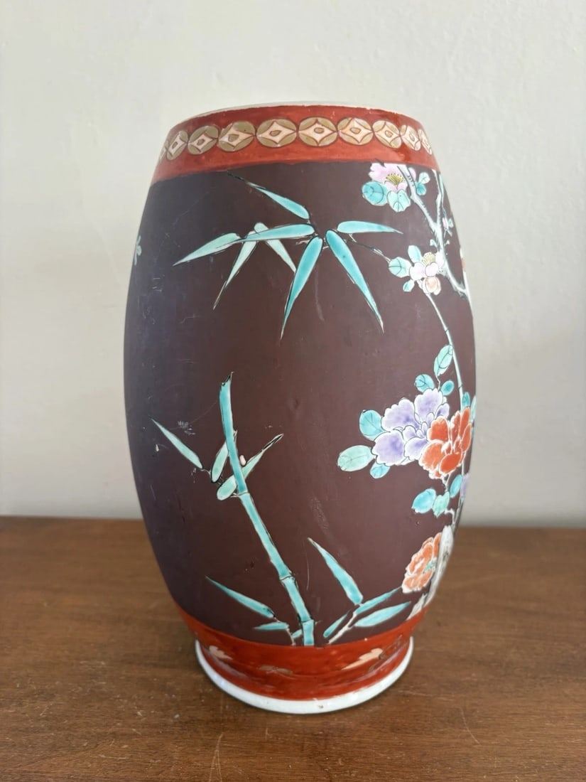 Japanese Imari Vase - 4