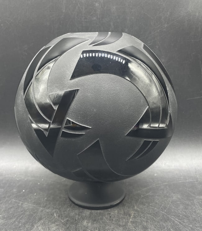 STEVEN CORREIA BLACK VASE SIGNED NUMBERED - 5
