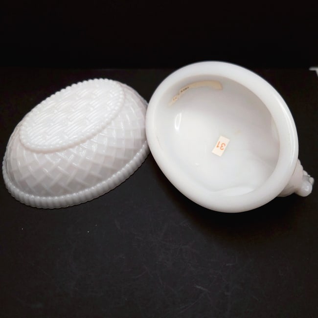 Vintage Imperial Milk Glass Swan on Nest - 8