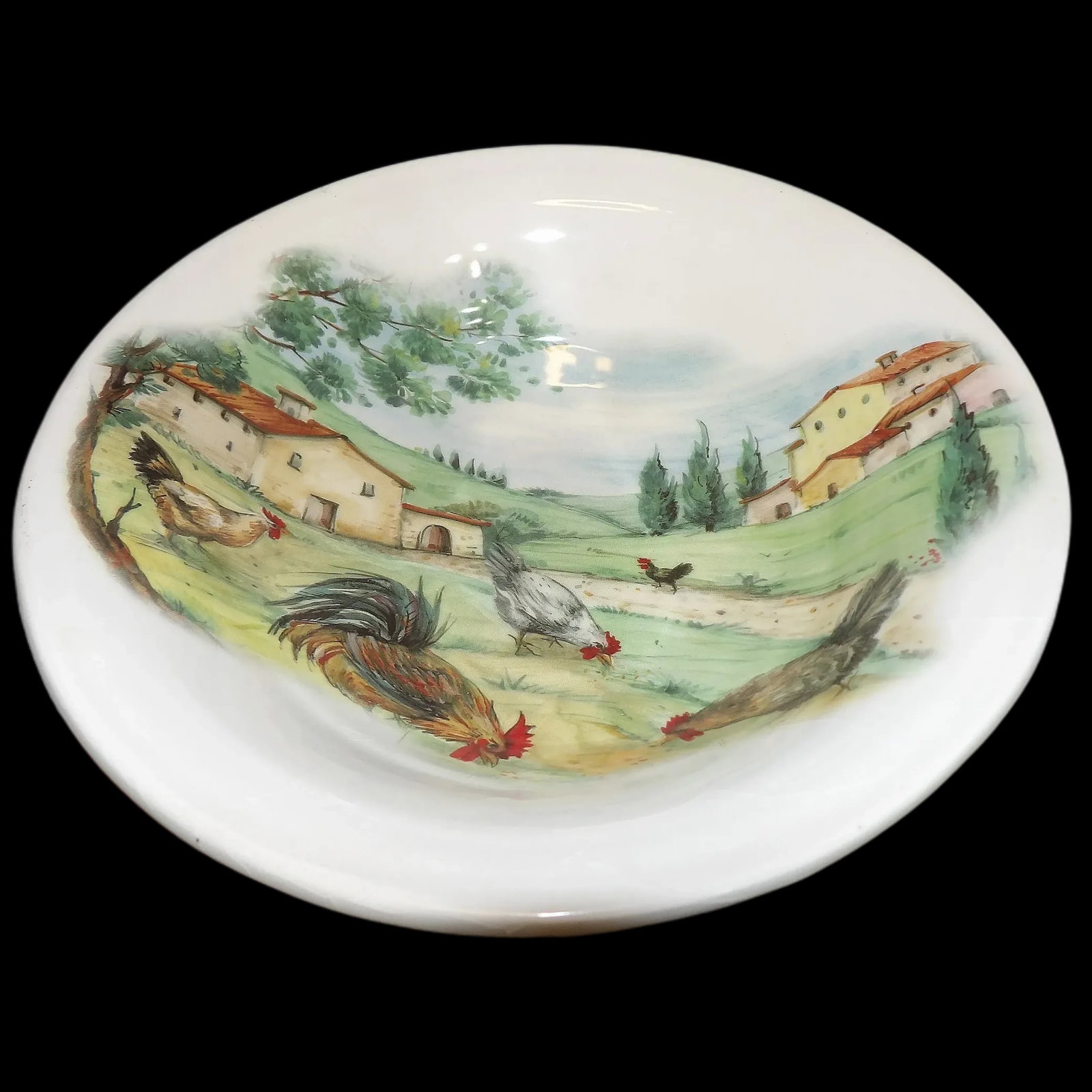 Azzurra Ceramiche Italian Farm Scene Bowl Made in Italy: This Azzurra Ceramiche Italian Farm Scene Bowl Made in Italy is in excellent condition. NO chips, cracks, crazing etc. Measures 10 1/2" and is about 2 1/2" deep. It is large enough for most family