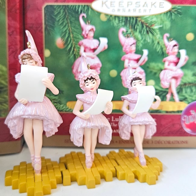 1997-2001 Wizard of Oz Hallmark Keepsake Ornament - 8