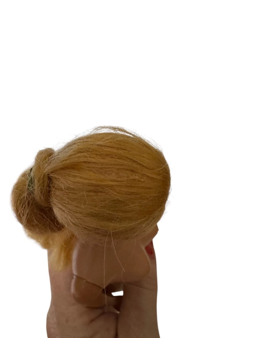 Vintage Swirl Ponytail Barbie - Lemon Blonde mohair - 16