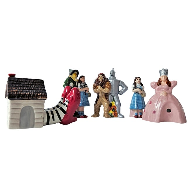 1997 Wizard of Oz Magnet Salt and Pepper Shakers TM & Turner Entertainment (1 of 8)