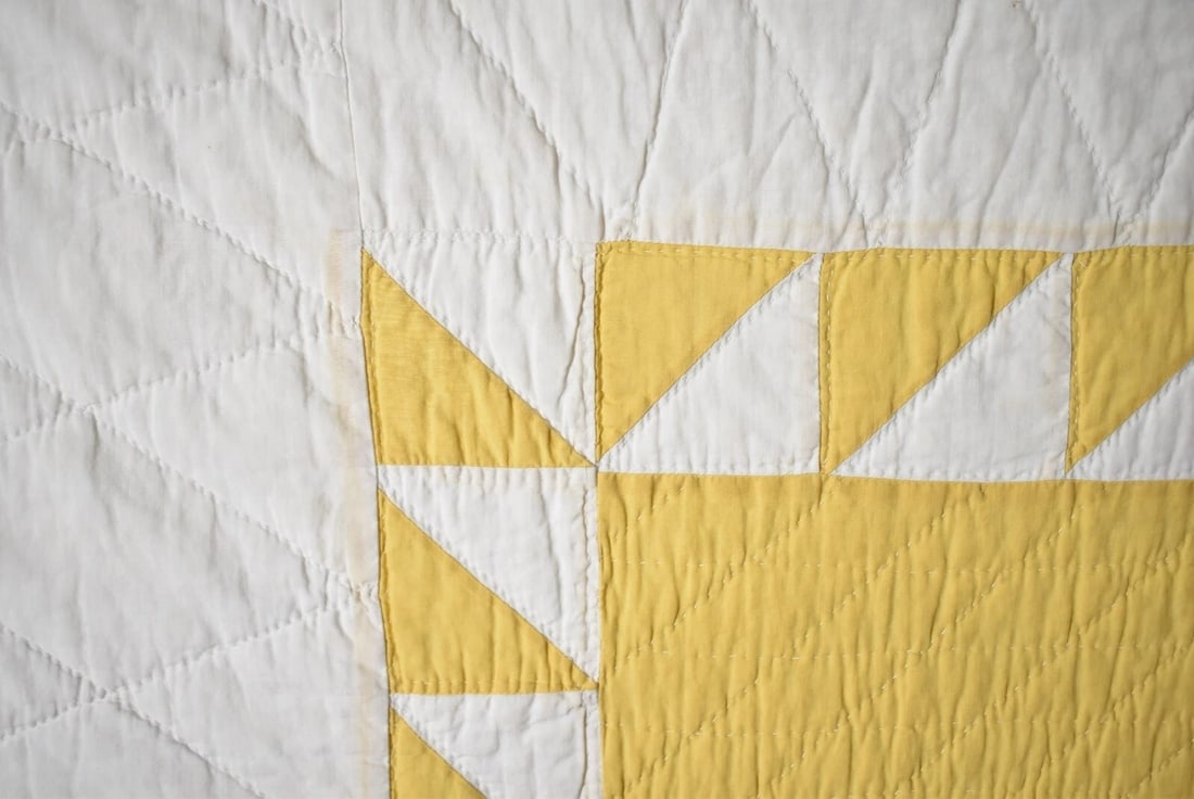 1930's Yellow Sawtooth Square Quilt - 6