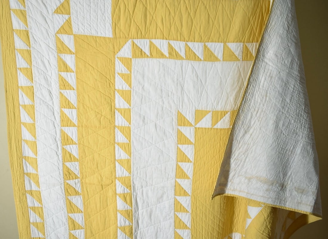1930's Yellow Sawtooth Square Quilt - 7
