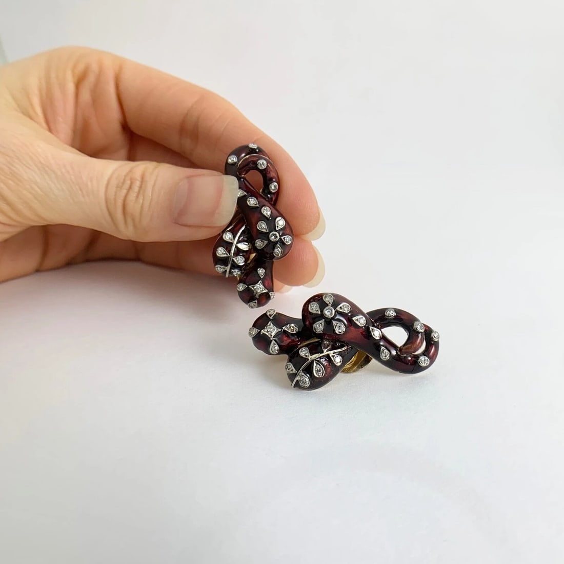 Vintage 1950's Red Enamel Diamond Drop Earrings 18K Yellow Gold 20.18 Grams - 3