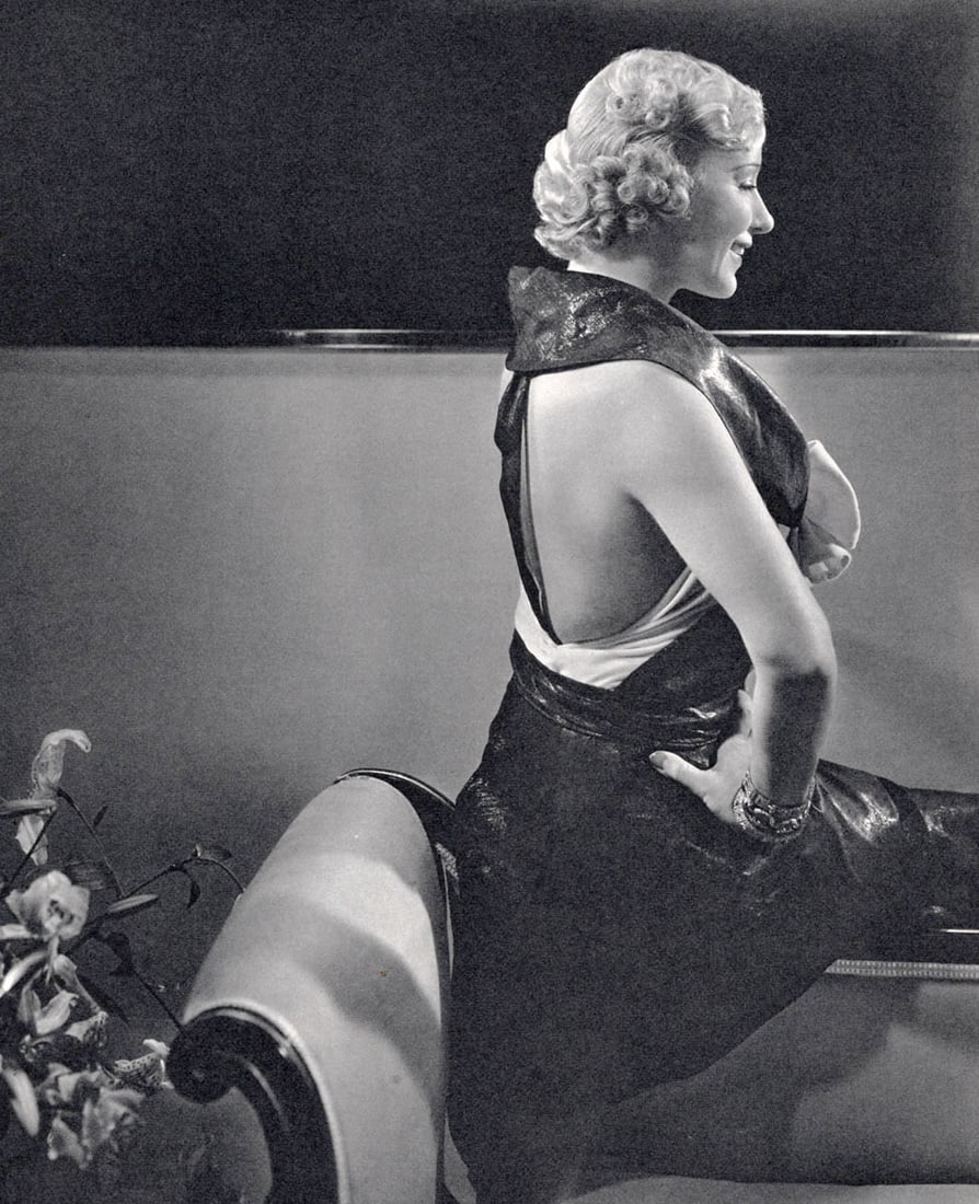 EDWARD STEICHEN - Grace Moore, NY, 1934: Artist: EDWARD STEICHEN Print Title: Grace Moore, NY, 1934 Medium: rare, Sheet-fed Gravure Printing Date: 1960's Printed in Switzerland Image Size approx: 9 x 8 inches Edward Jean Steichen (1879-1973)