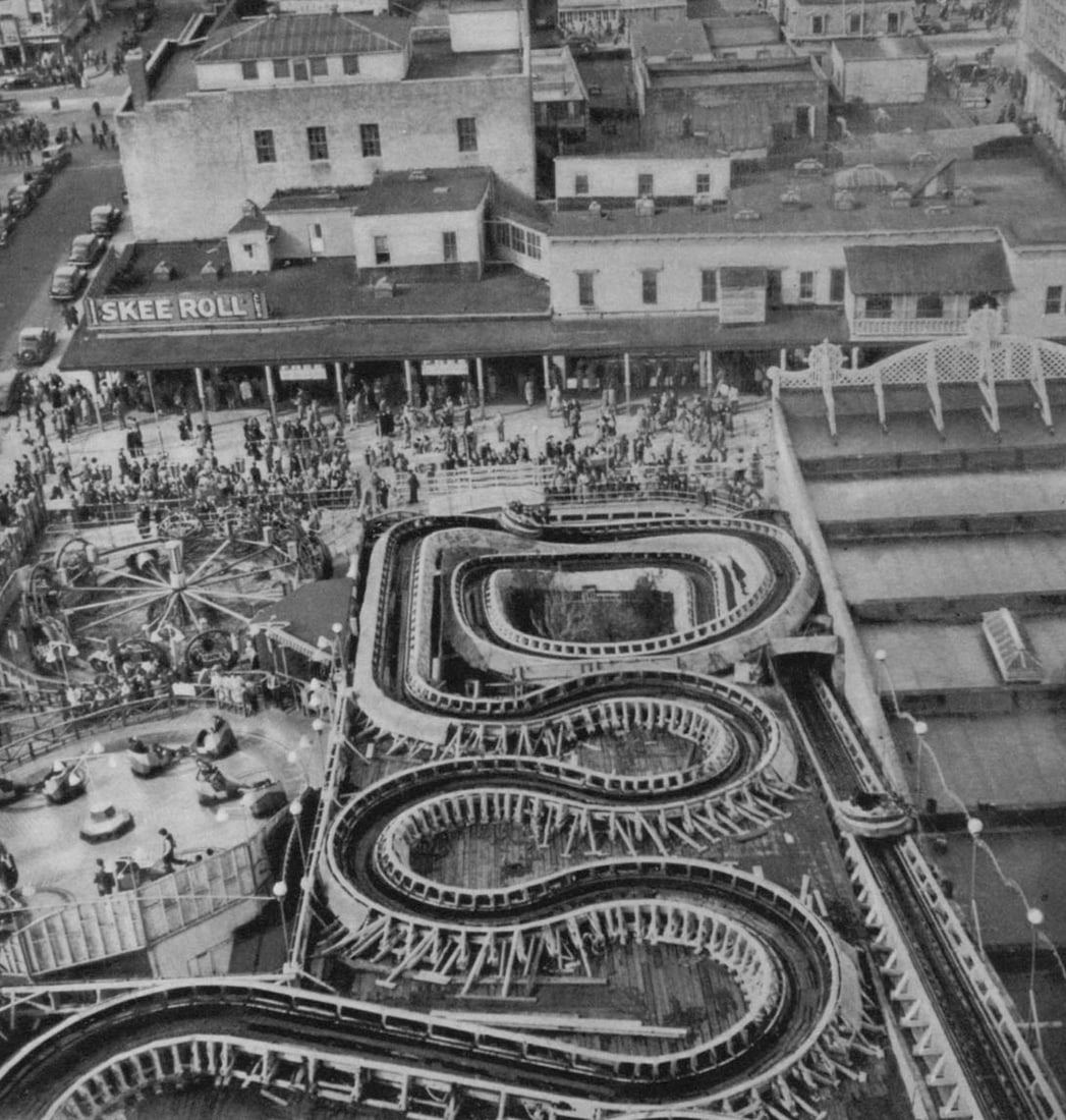 DANIEL WRONECKI - Coney Island, c. 1940s: Artist: DANIEL WRONECKI Print Title: Coney Island Medium: Sheet-fed Gravure Printing Date: 1940's Printed in France Image Size approx: 6.5 x 6 inches COA Included Reserve: $40.00 Shipping: Domestic: