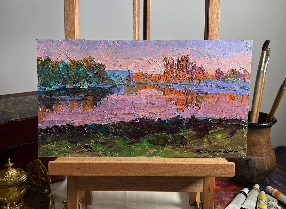 Oil painting Evening on the river Boris Serdyuk: NoAAA3696"Evening on the River" is an expressive oil painting on cardboard that beautifully captures the enchanting transition from day to night. Using a bold impasto technique, the artist builds a te