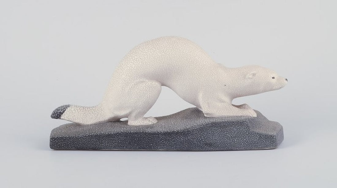 Sevres, France. Art Deco sculpture of a mink in earthenware. 1930s/40s. - 3