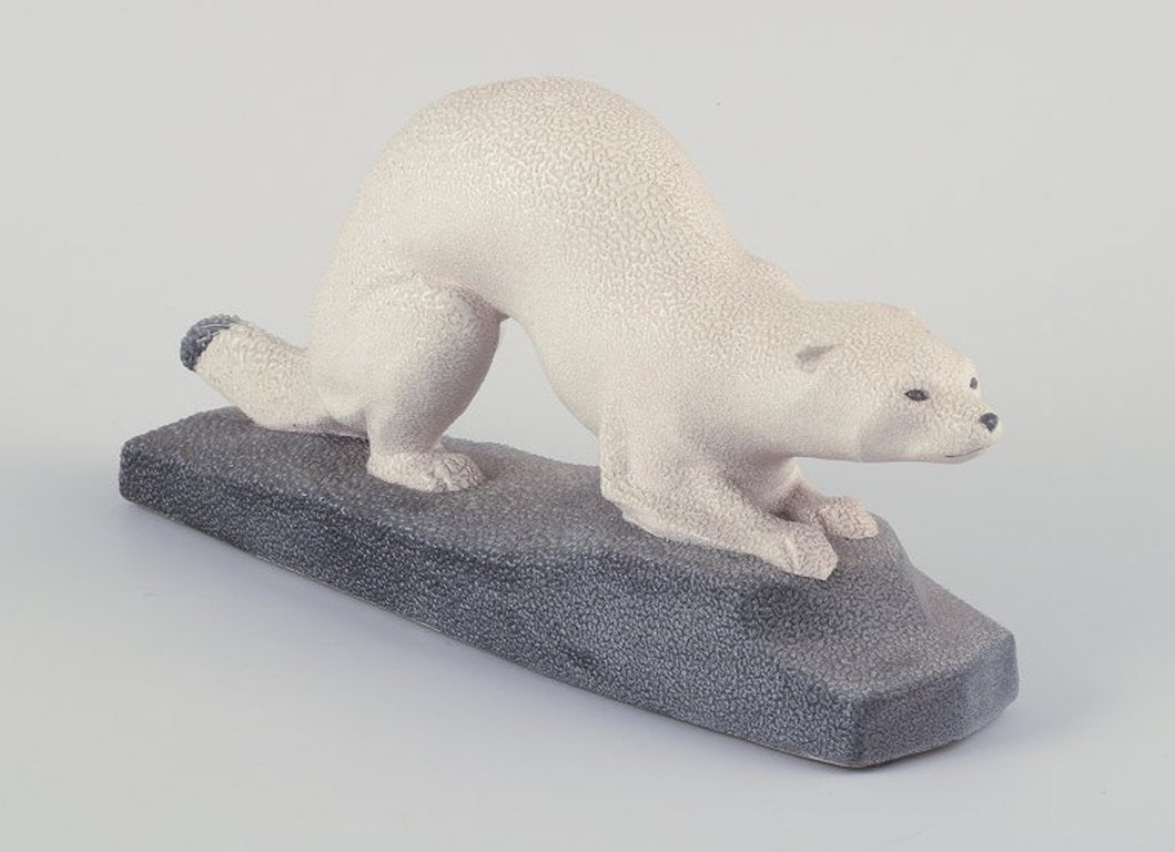 Sevres, France. Art Deco sculpture of a mink in earthenware. 1930s/40s. - 6