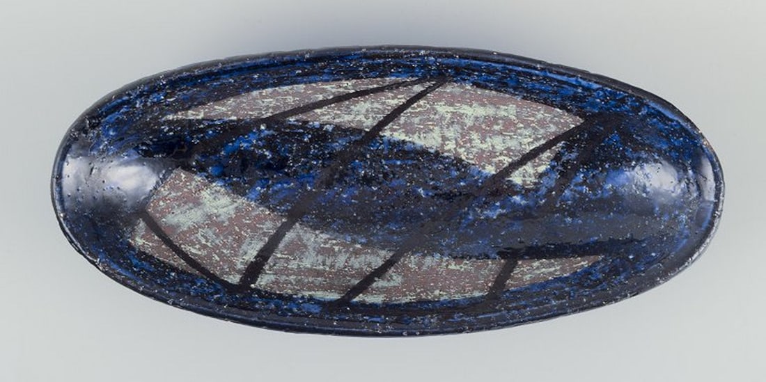 Ingrid Atterberg for Upsala Ekeby, Sweden. Oblong stoneware bowl. Circa 1960. - 6
