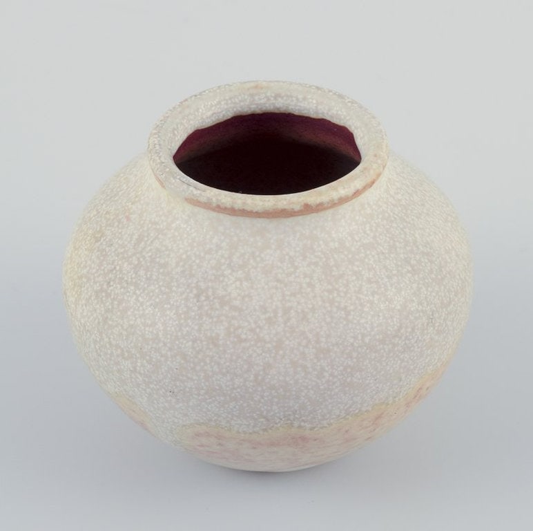 Nils Thorsson for Royal Copenhagen. Unique miniature vase in stoneware. 1924. - 4