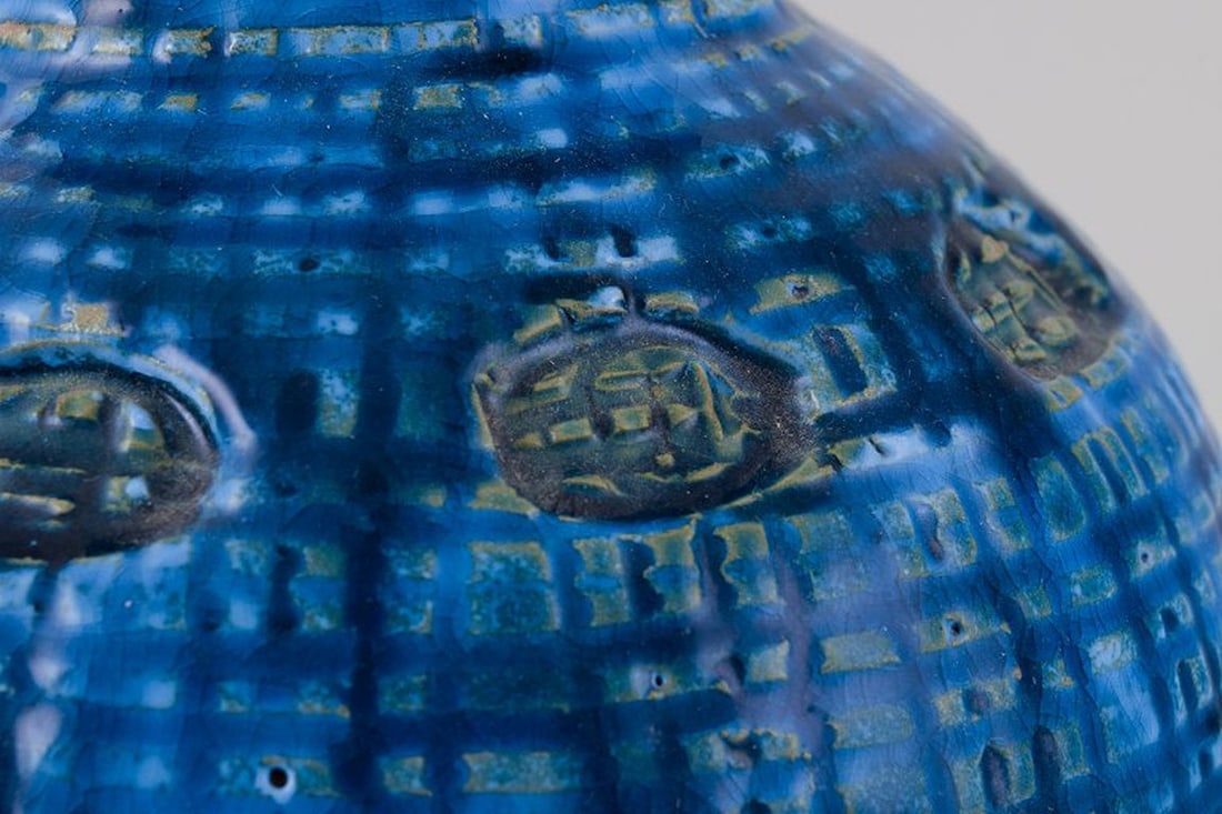 Aldo Londi for Bitossi. Vase in Rimini blue glazed ceramic with geometric patterns. Classic form - 5