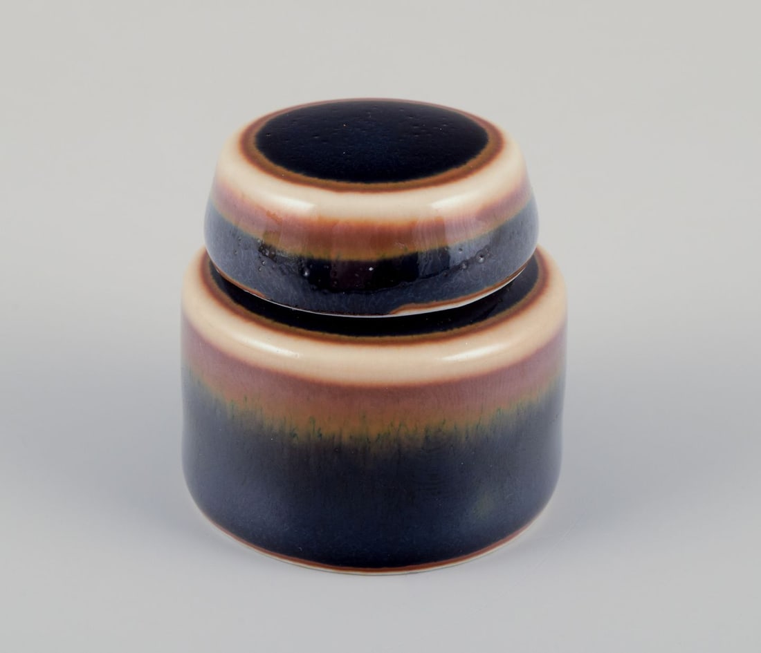 Carl Harry Stålhane for Rörstrand. Set of miniature bowl and lidded jar. Mid-20th C. - 5