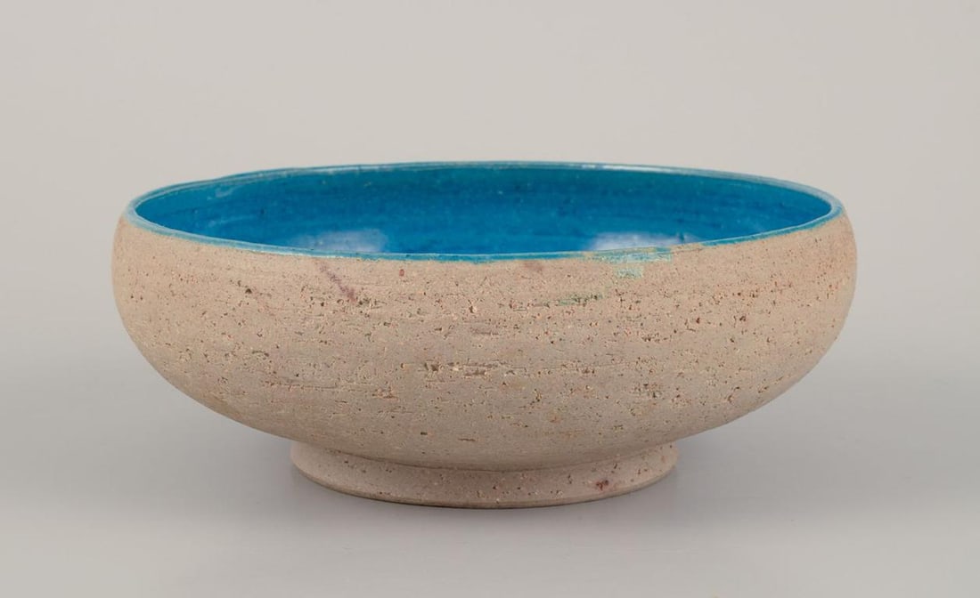 Nils Kähler for Kähler, Denmark. Two ceramic bowls with turquoise glazed interior. Ca. - 3