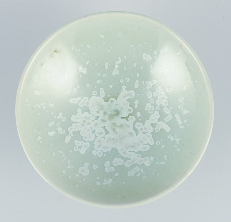 Sven Hofverberg, Swedish ceramicist, own studio. Unique ceramic bowl. Late 20th century. - 4