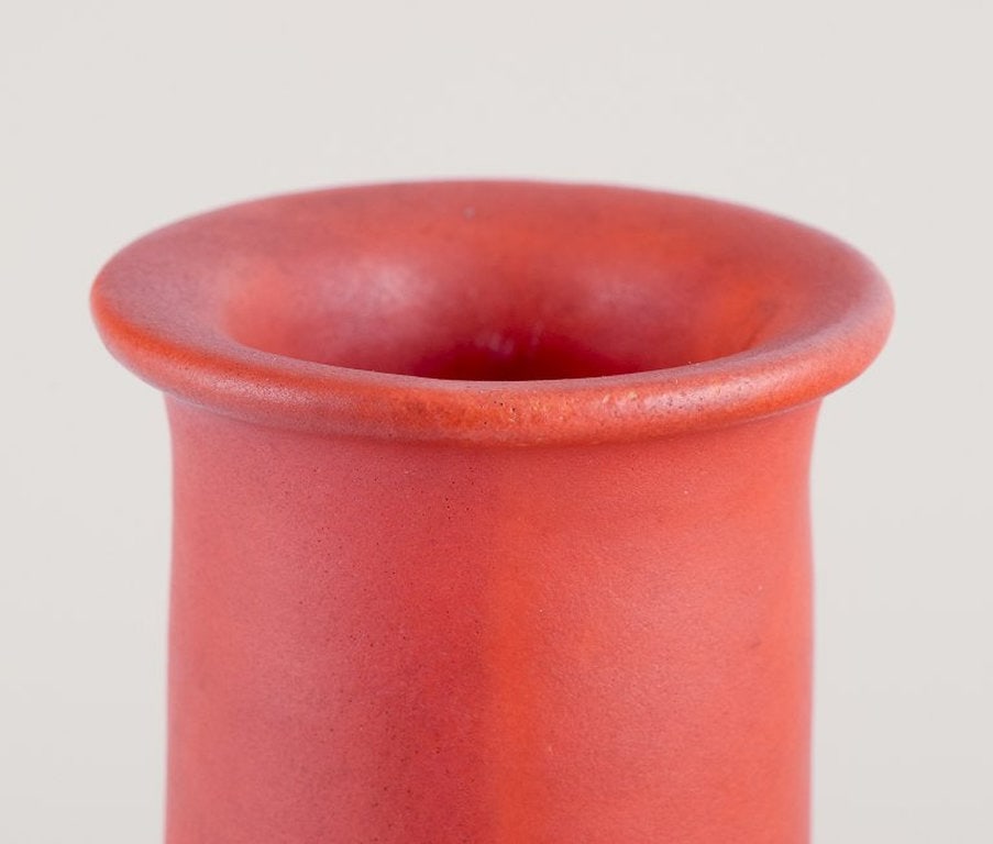 Svend Hammershøi for Kähler, Denmark. Ceramic vase with narrow neck. Orange uranium glaze. - 4
