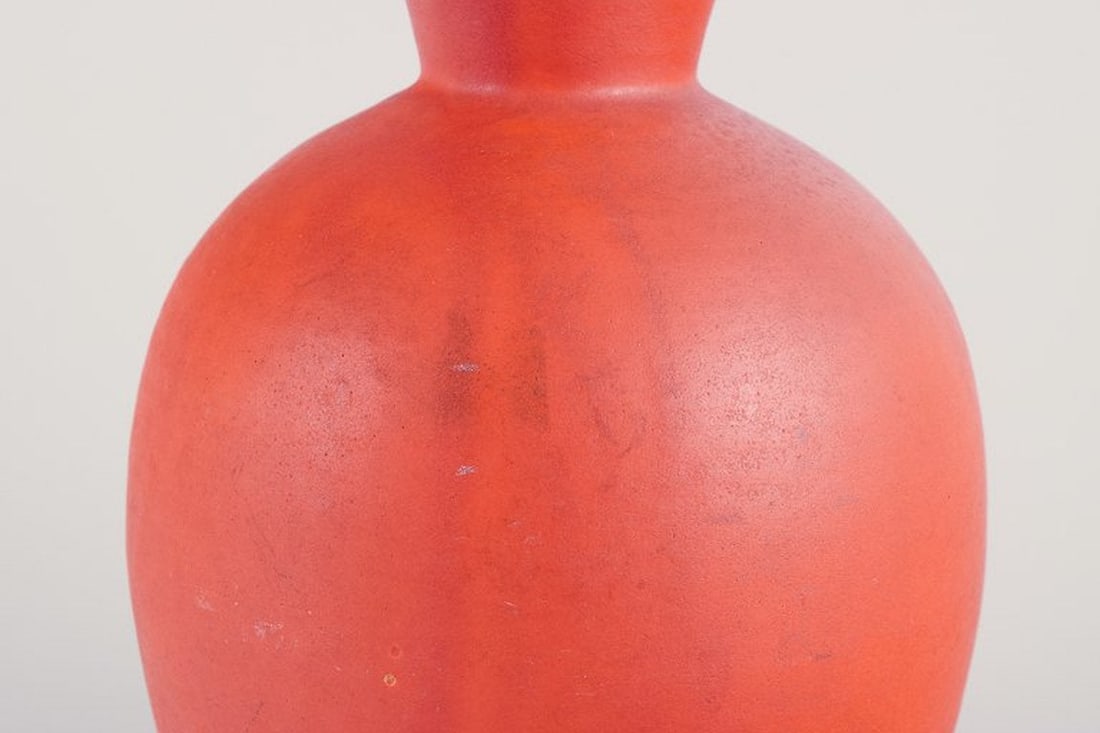 Svend Hammershøi for Kähler, Denmark. Ceramic vase with narrow neck. Orange uranium glaze. - 6