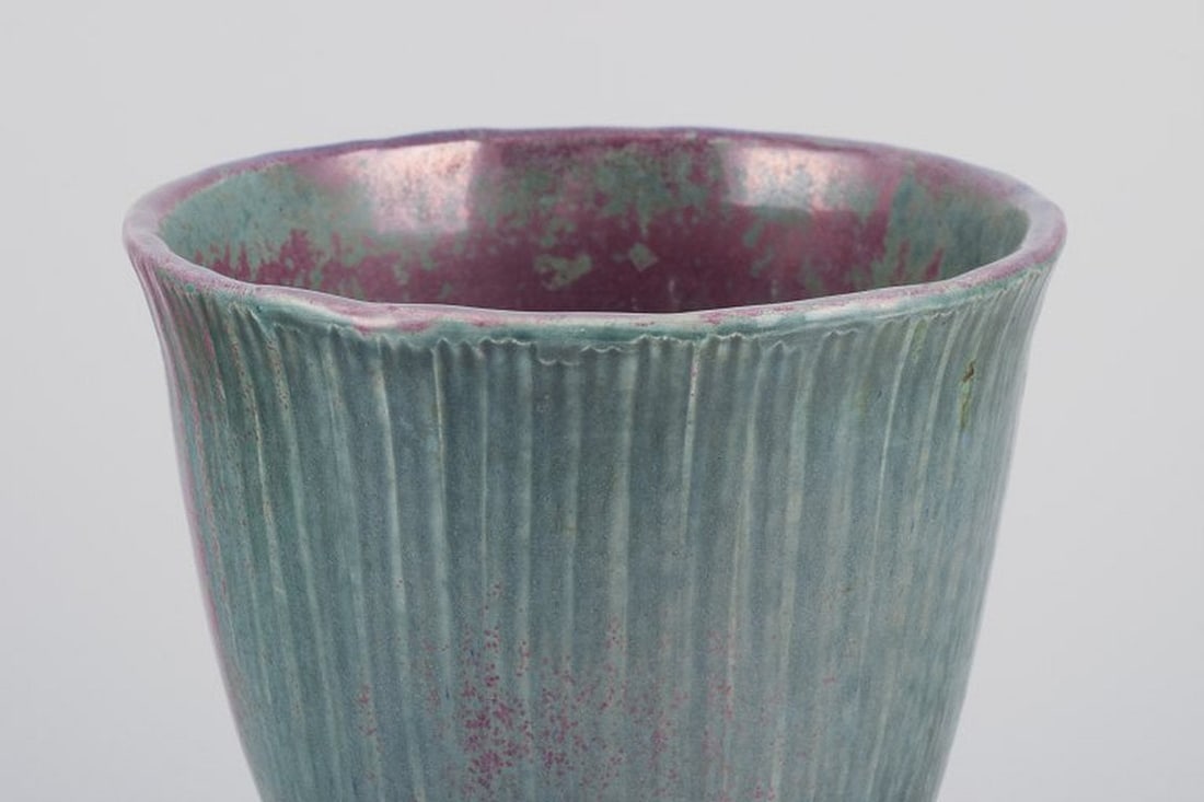 E.B.S. Klint, Danish ceramist. Unique ceramic vase. Glossy glaze in violet and green hues. Mid-20th - 4