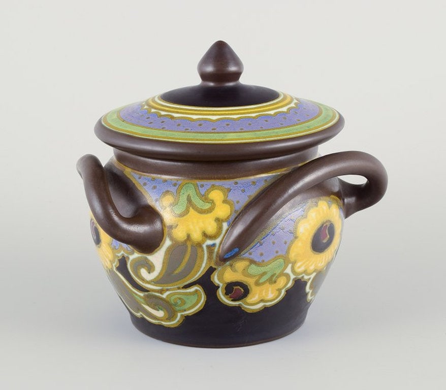 Gouda, Netherlands. Beautifully crafted lidded jar with three handles. Ca. 1930s. - 2