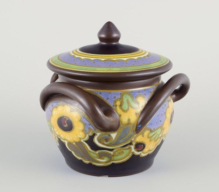 Gouda, Netherlands. Beautifully crafted lidded jar with three handles. Ca. 1930s. - 3
