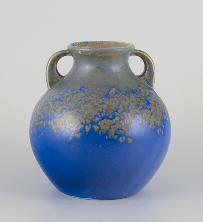 Villeroy & Boch, Luxembourg. Large unique ceramic jar with two handles. 1930s/40s. - 2