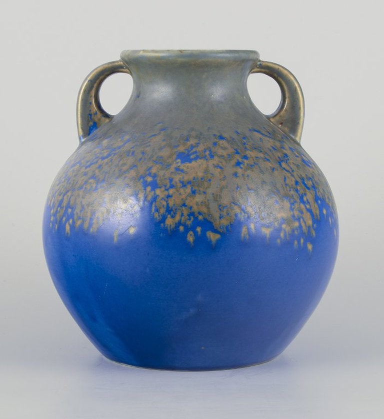 Villeroy & Boch, Luxembourg. Large unique ceramic jar with two handles. 1930s/40s. - 3