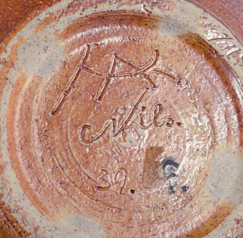 Nils Kähler for Kähler, Denmark. Modernist ceramic vase. Incised wavy decoration. 1960s. - 7