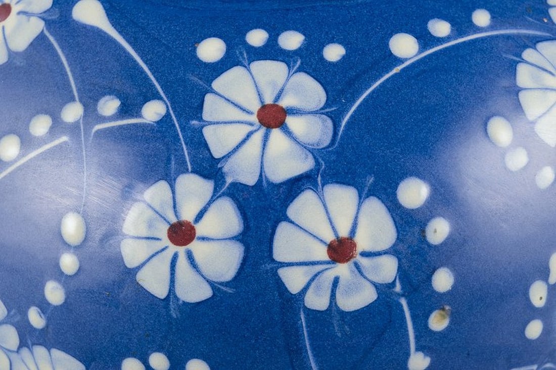 Kähler, Denmark. Large ceramic 'Marguerite' teapot with blue glaze. Mid-20th century. - 5