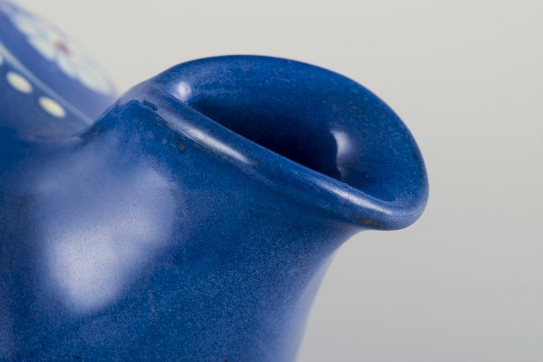 Kähler, Denmark. Large ceramic 'Marguerite' teapot with blue glaze. Mid-20th century. - 7