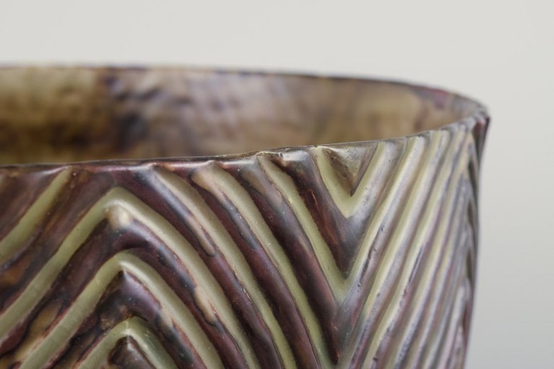 Axel Salto for Royal Copenhagen. Large and impressive ceramic bowl. 1964. - 5