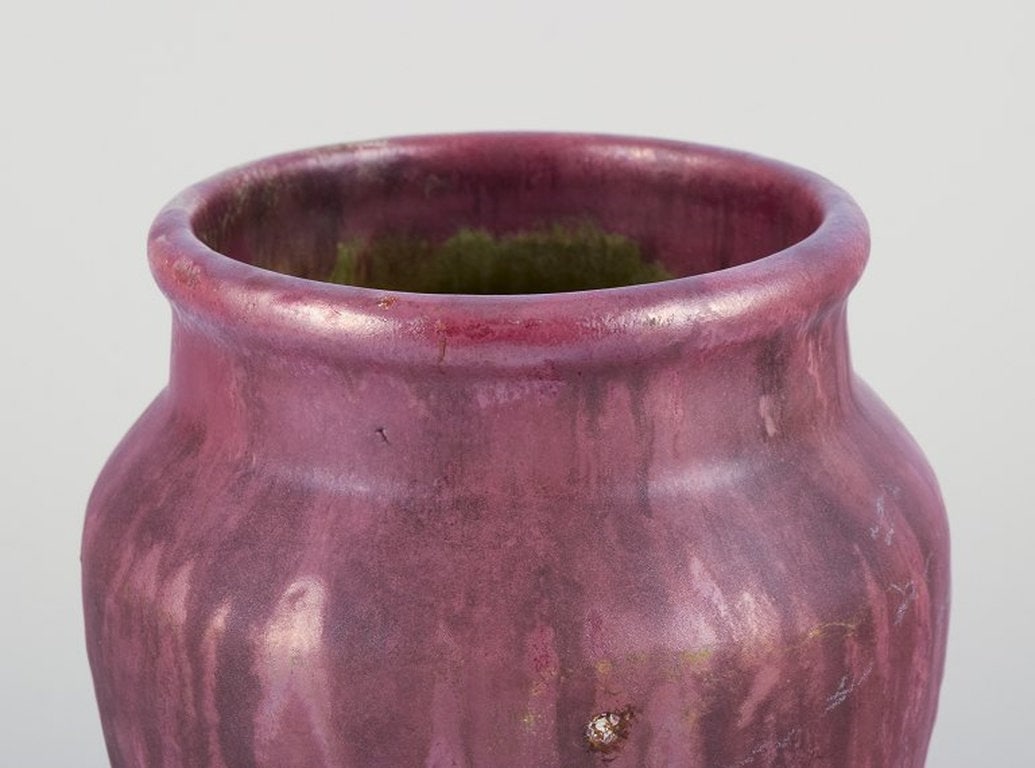 Søren Kongstrand, Danish ceramicist. Unique vase in shiny lustre glaze. Circa 1920. - 4