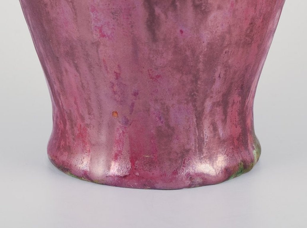 Søren Kongstrand, Danish ceramicist. Unique vase in shiny lustre glaze. Circa 1920. - 5