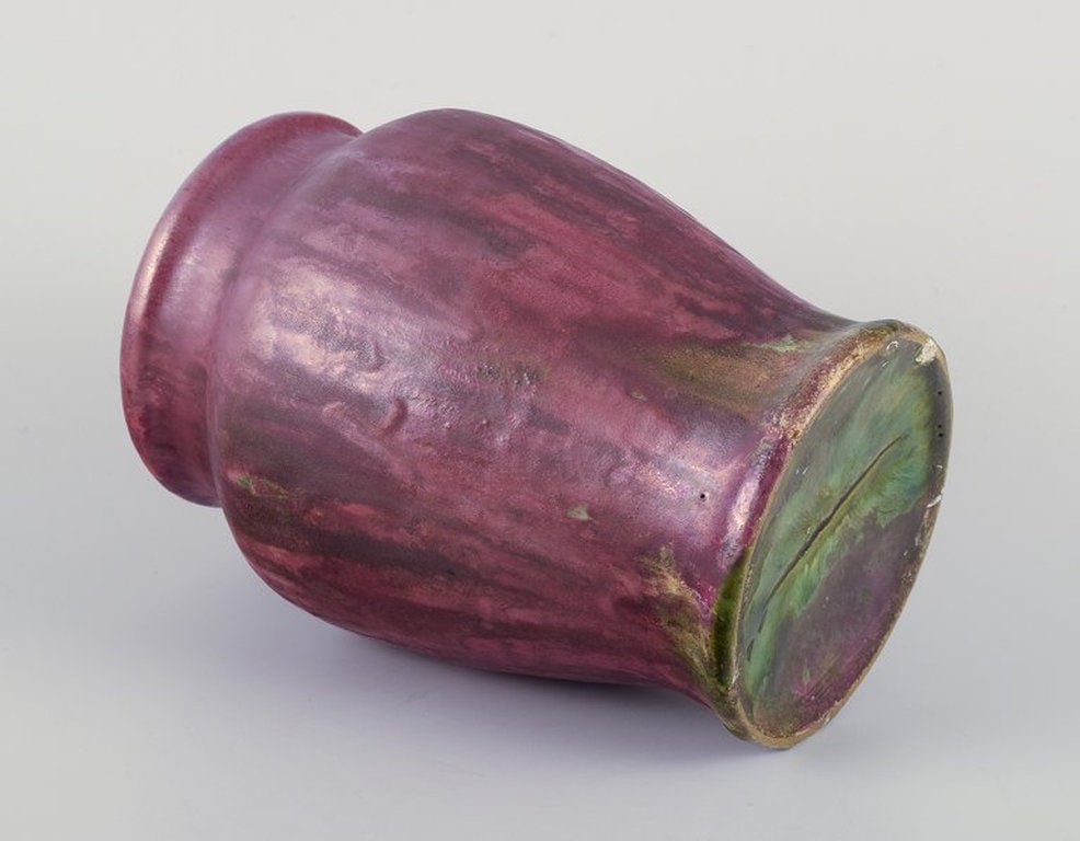 Søren Kongstrand, Danish ceramicist. Unique vase in shiny lustre glaze. Circa 1920. - 6