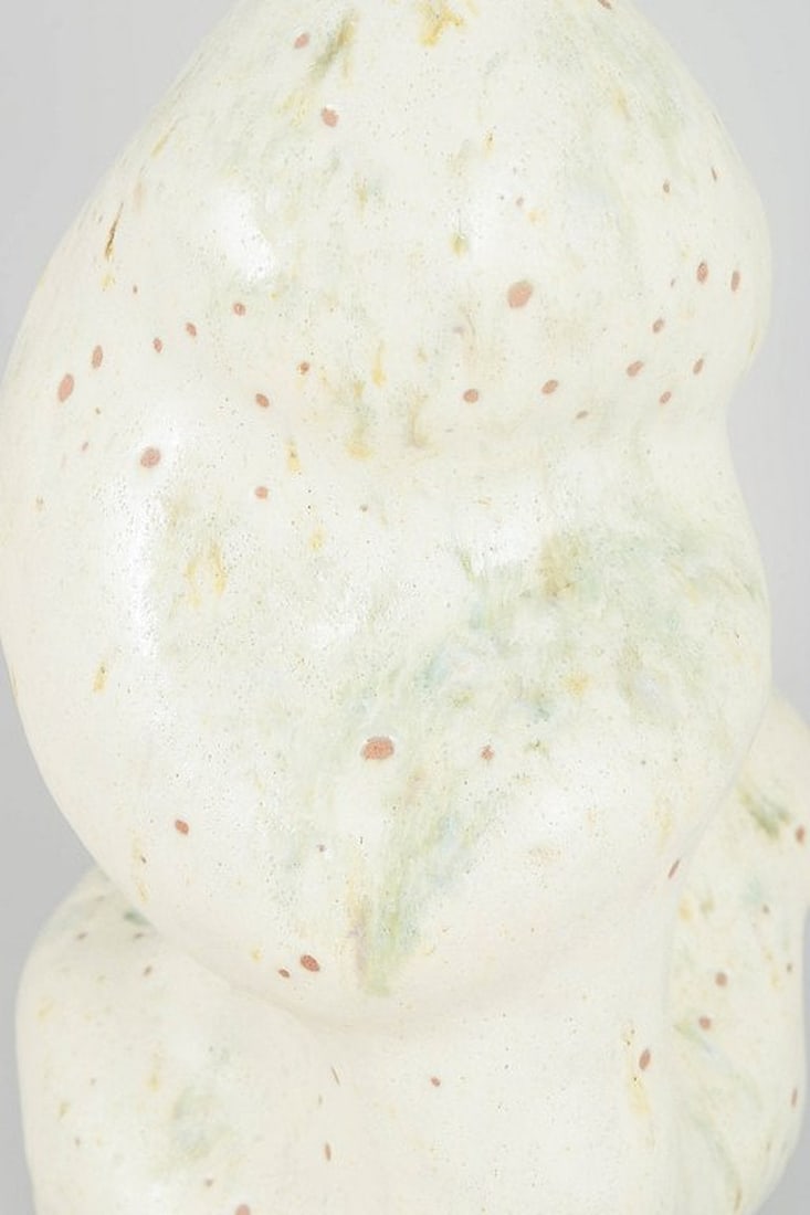 Christina Muff, contemporary Danish ceramic artist. Large hand-modelled, organic shaped, vessel with - 5
