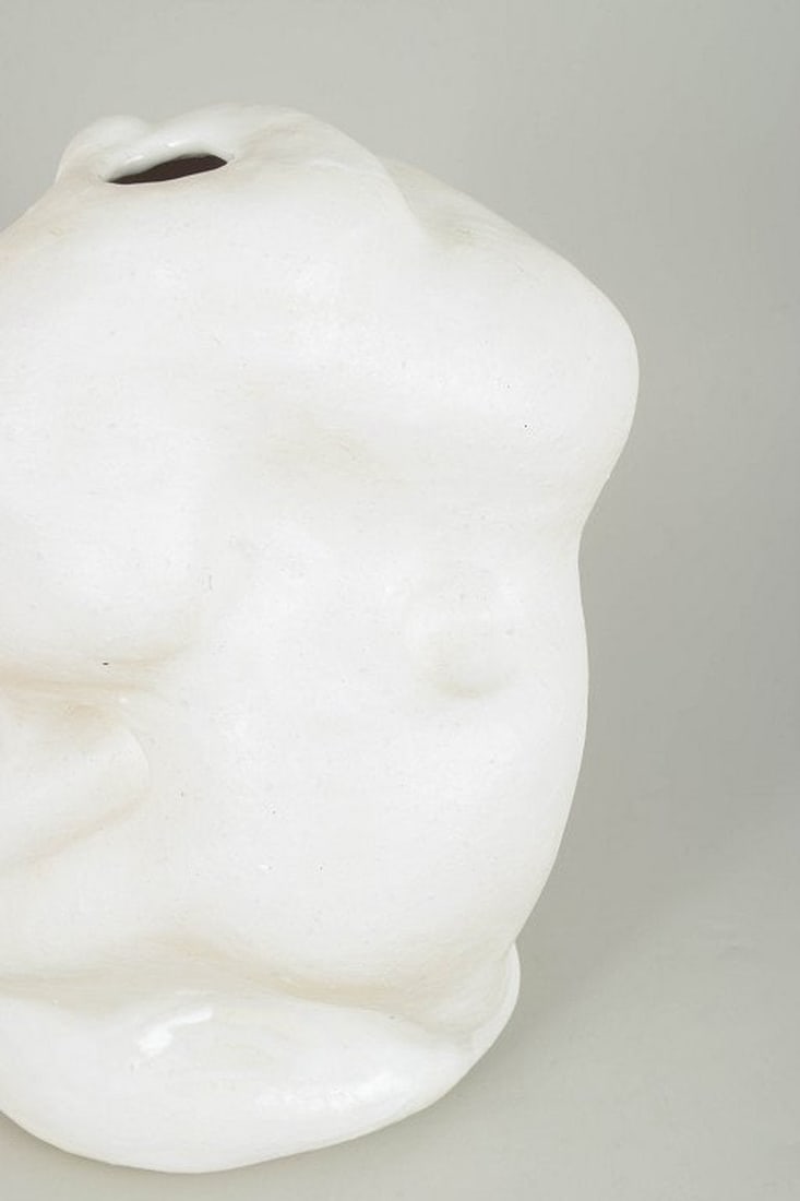 Christina Muff, contemporary Danish ceramic artist. Large hand-modelled organic shaped, stoneware - 5