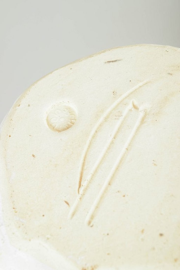 Christina Muff, contemporary Danish ceramic artist. Large hand-modelled organic shaped, stoneware - 6