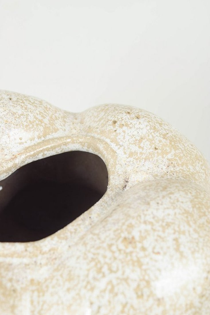 Christina Muff, contemporary Danish ceramic artist. One of a kind hand-modelled, organic shaped, - 4