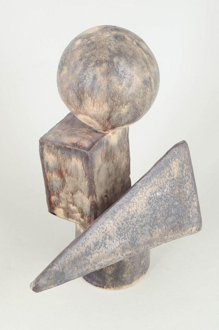 Christina Muff, contemporary Danish ceramic artist. Stoneware sculpture, cubistic style. 2023 - 3