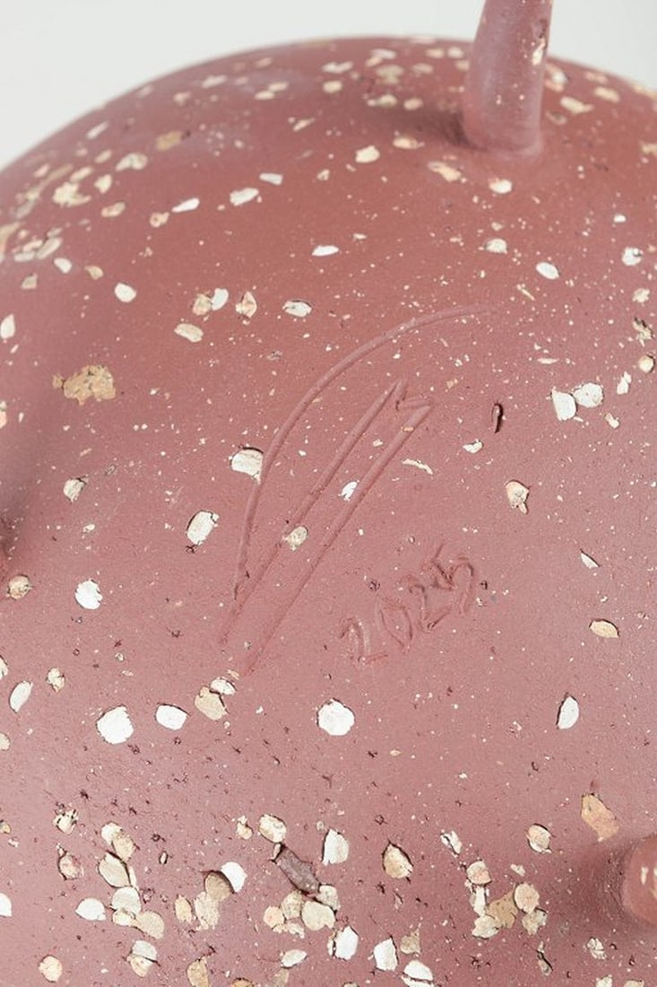 Christina Muff, contemporary Danish ceramic artist. One of a kind red stoneware bowl on three - 6