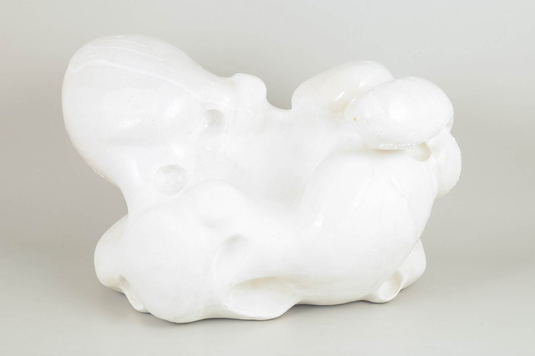 Christina Muff, contemporary Danish ceramic artist. Organic-shaped stoneware sculpture. 2025 - 4