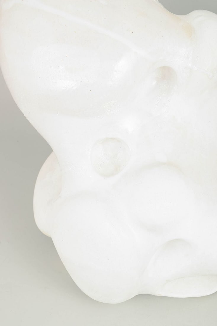 Christina Muff, contemporary Danish ceramic artist. Organic-shaped stoneware sculpture. 2025 - 5
