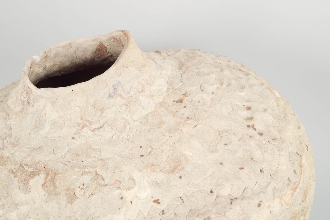 Christina Muff, contemporary Danish ceramic artist. Round vessel in reused stoneware clay. 2025 - 5