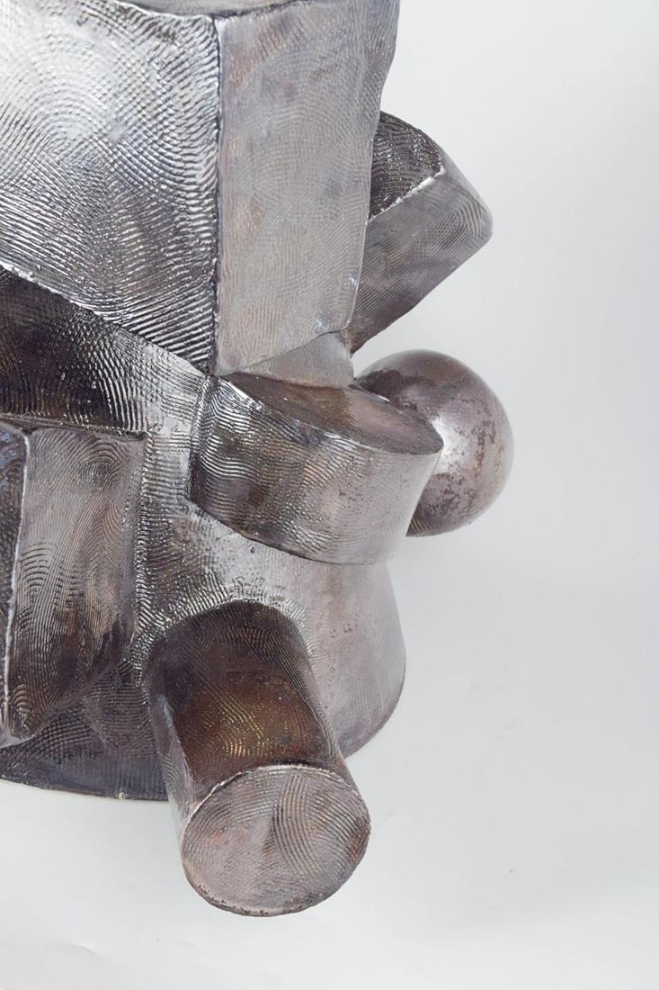 Christina Muff, contemporary Danish ceramic artist. Monumental stoneware sculpture with metallic - 4