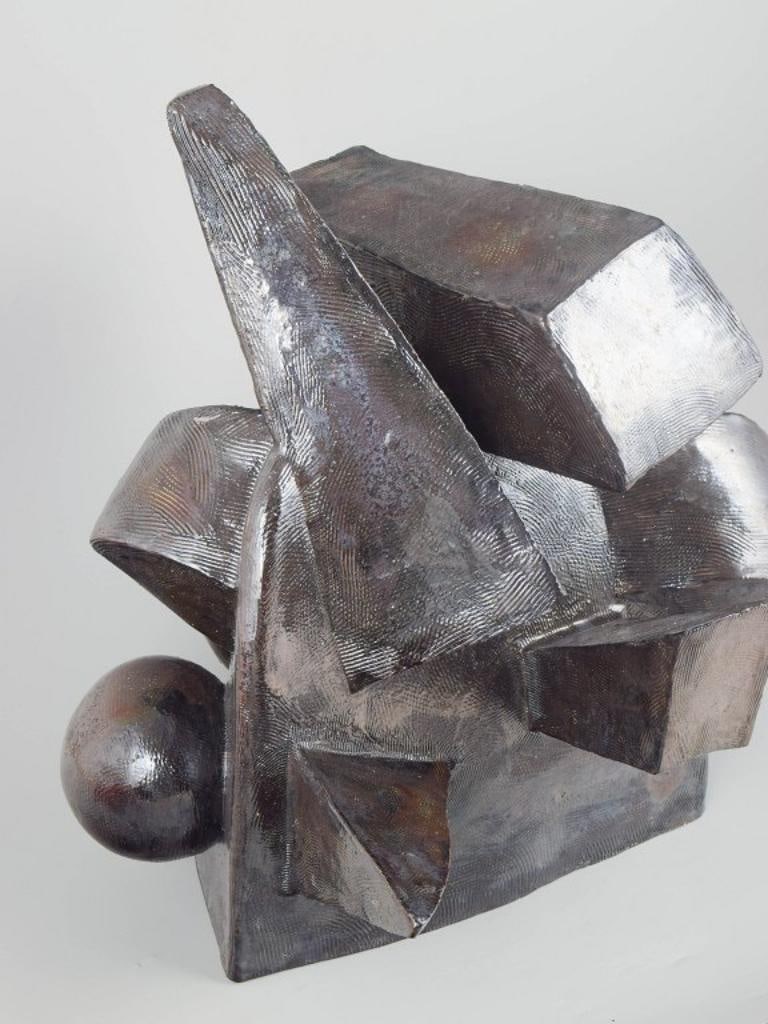 Christina Muff, contemporary Danish ceramic artist. Monumental stoneware sculpture with metallic - 5